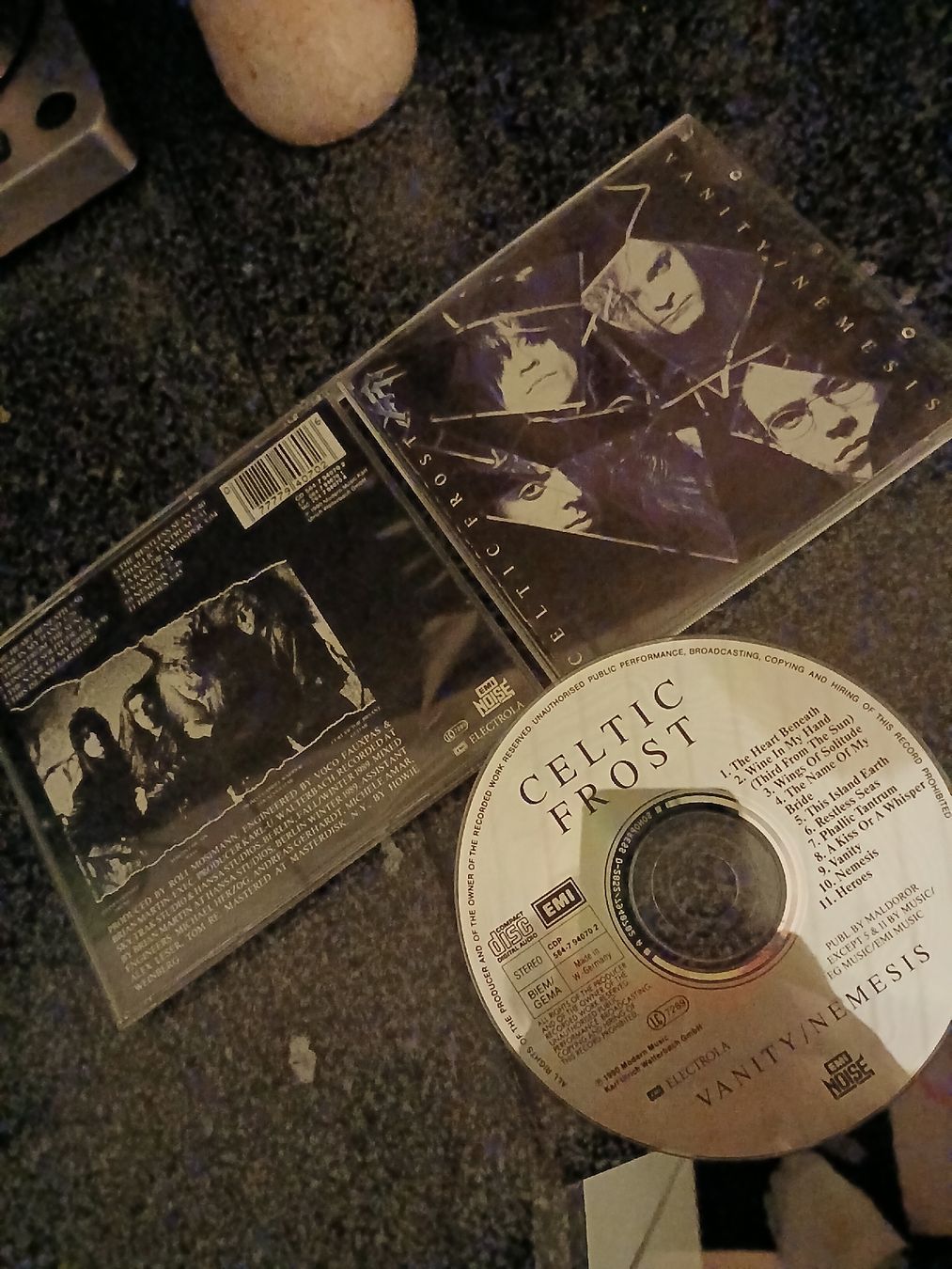 CD: celtic frost- vanity... – Usato da St-Cergue venduto da VeganWarrior
