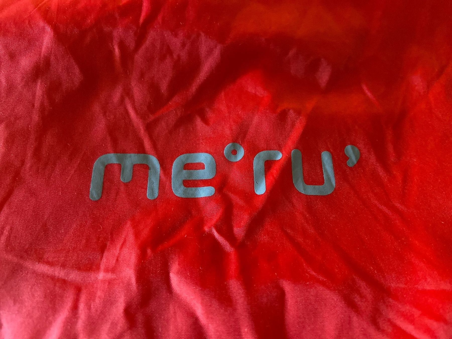 Meru Borse: Sacs de compression "Meru",  lot de 2, parfait état – Nuovo (secondo la descrizione) da Lausanne venduto da maintenant 4
