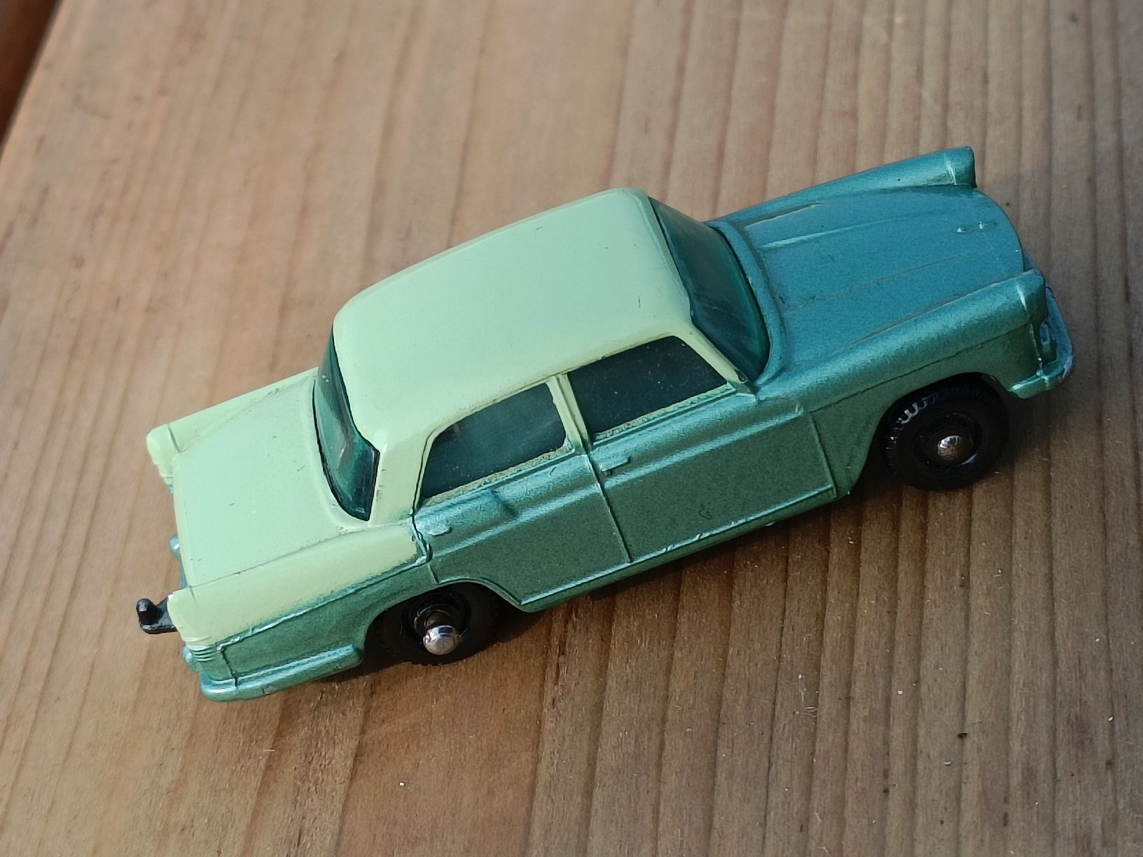 Lesney Modellini d'auto: Modellauto by Lesney / Austin A55 Cambridge No 29 – Nuovo (secondo la descrizione) da Brugg AG venduto da Ente015 2