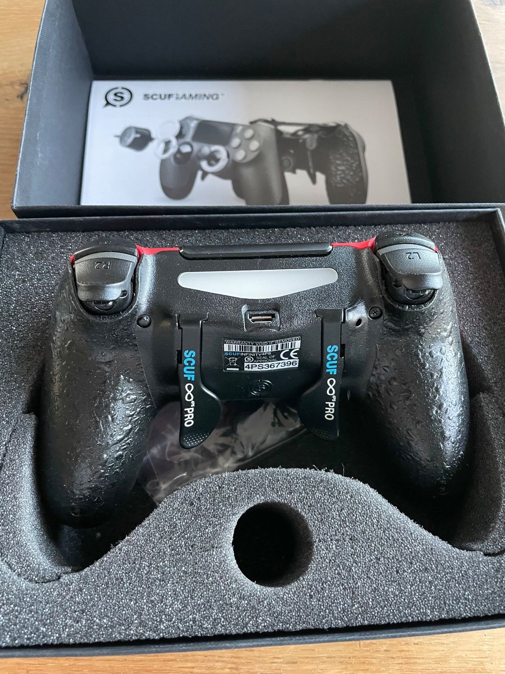 Controller: Scuf PS4 Pro Controller Rot - Neuwertig, Top Zustand! – Usato da Lenzburg venduto da mar_krj6 2