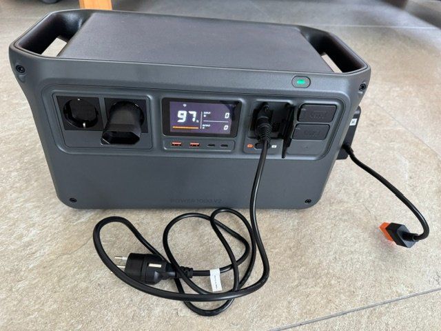 DJI Akkus: Powerstation DJI 1000 V2 mit Solaradapter – Gebraucht aus Buttwil von Gm67