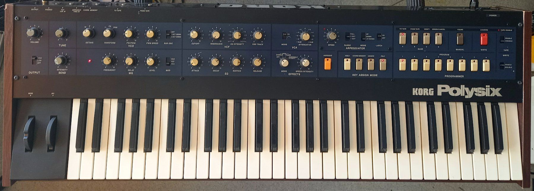 Korg Instruments de musique: Korg Polysix Synthesizer – D'occasion à Luzern par garlicia 1
