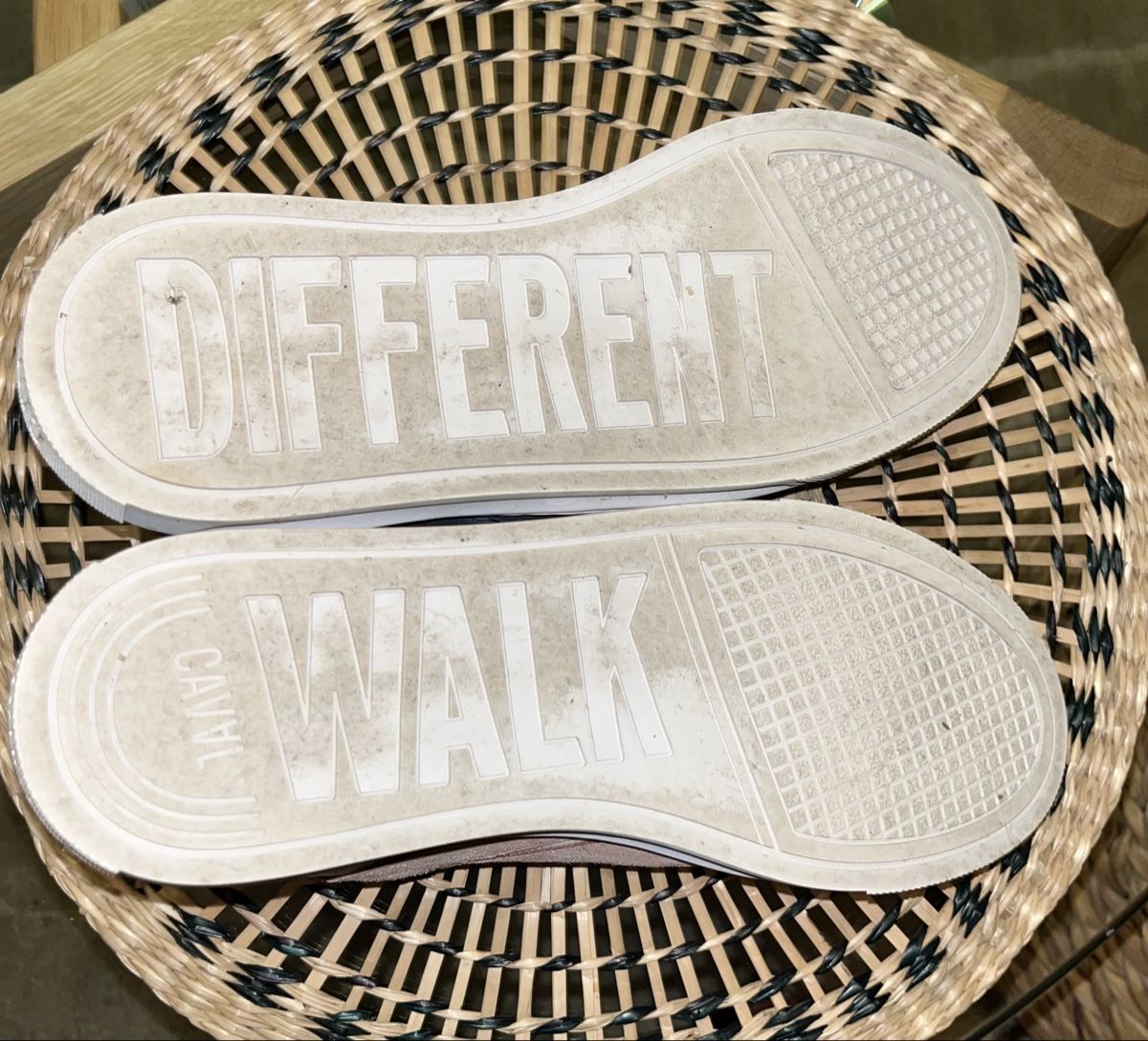 Scarpe da donna: Caval Slash 39 – Nuovo (secondo la descrizione) da Perrefitte venduto da lulusphere 1