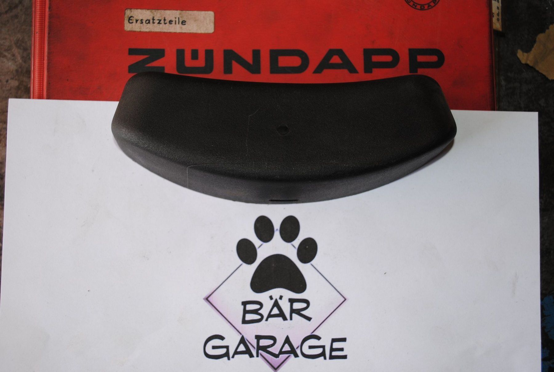 Zündapp Pièces pour mobylette: Werkzeugbox Sattelfach – Neuf (Voir description) à Subingen par Baergarage