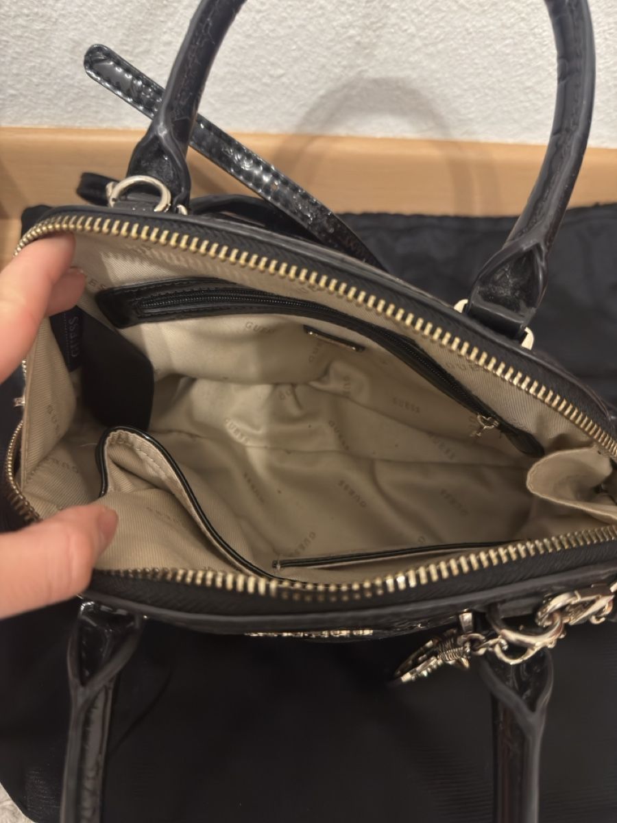 Guess Borse da donna: Guess Tasche – Usato da Adliswil venduto da jasmine.k.m 1
