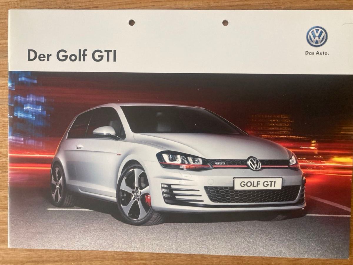 VW Documenti: Original Prospekt VW Golf 7 GTI – Usato da Winterthur venduto da Tongsaibay