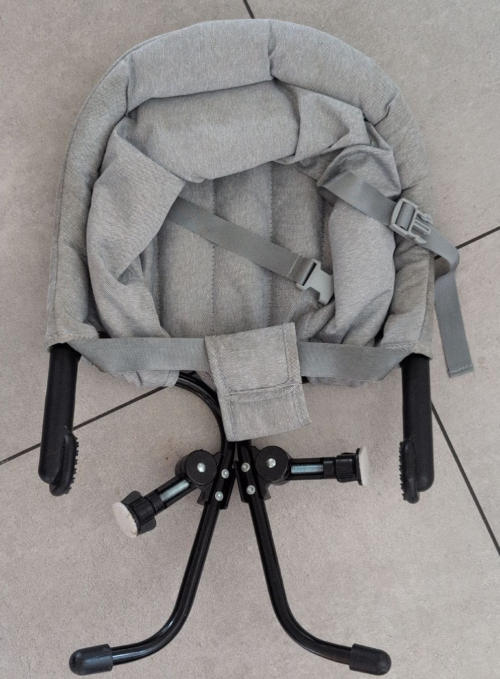 Fillikid Chaises hautes: fillikid Tischsitz, grau – D'occasion à Mümliswil par Sherryli