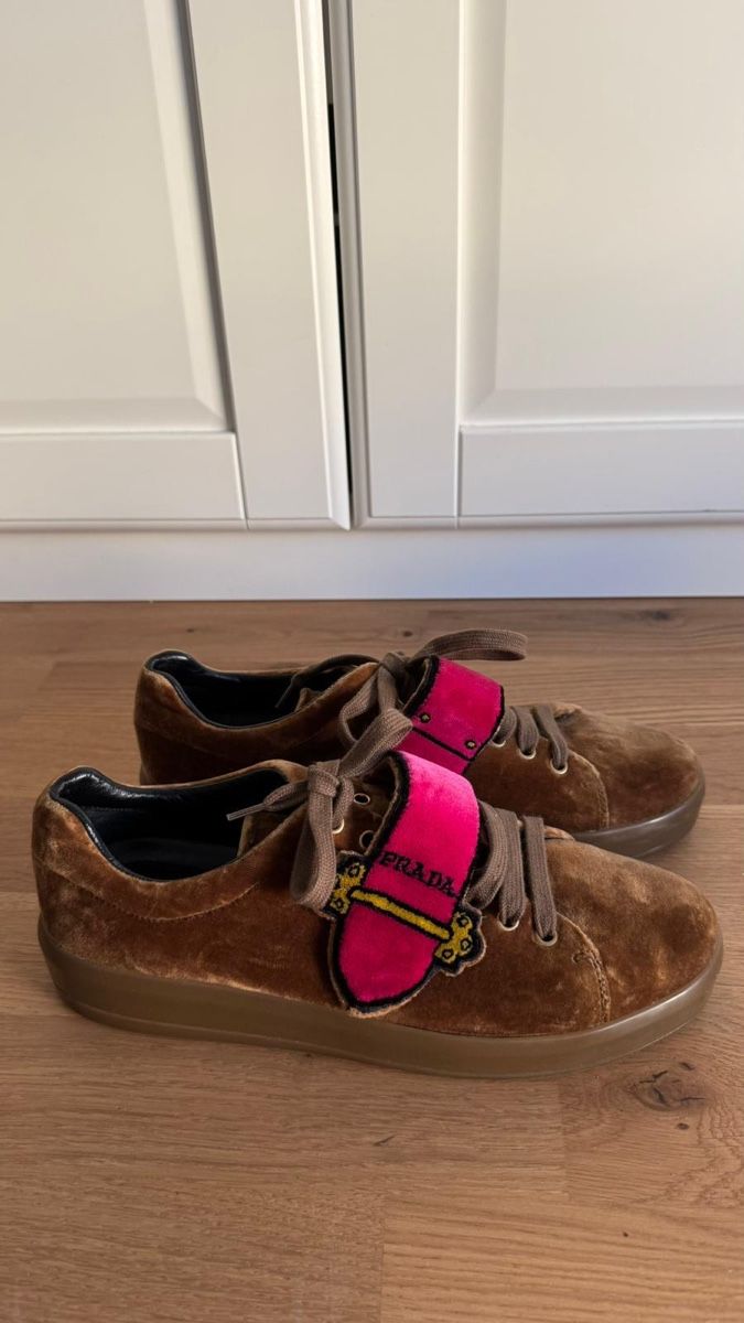 Damenschuhe: Prada Sneaker size 40 – Gebraucht aus Genève von gvokiii 2