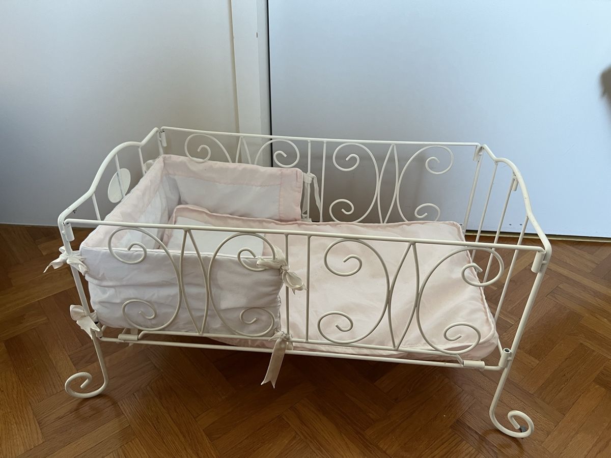 Puppen: Baby Annabell Puppenbett – Gebraucht aus Flawil von SMG13