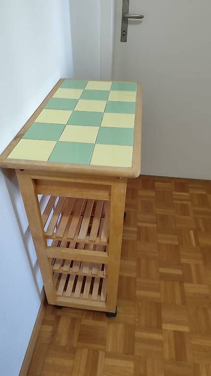 Étagères: Holzgestell mit Rollen – D'occasion à Langenthal par leila_lilu 1
