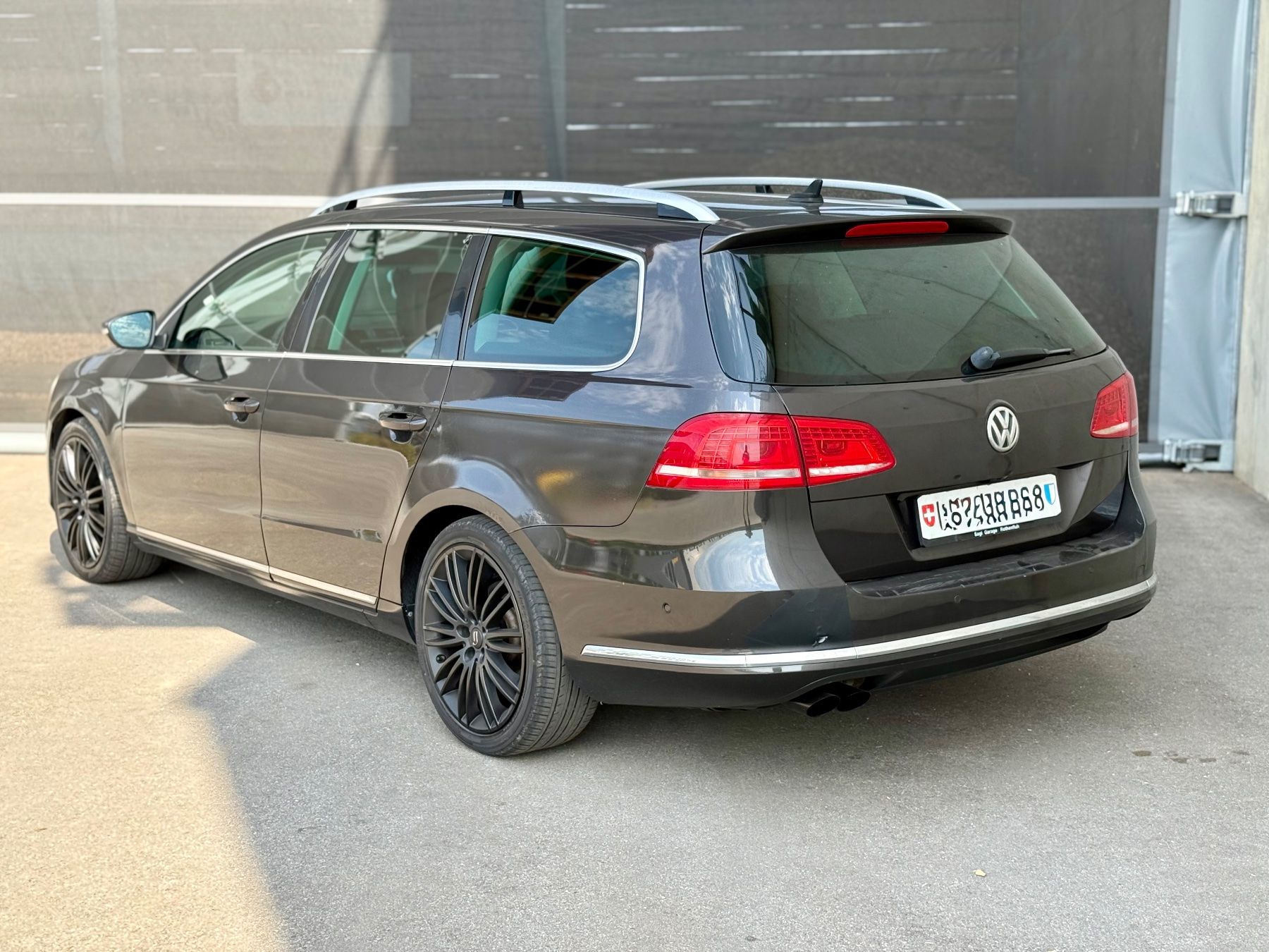 VW Automobili: VW Passat 2.0 TDI 4-Motion Highline – Usato da Luzern venduto da Off-Road-01 4
