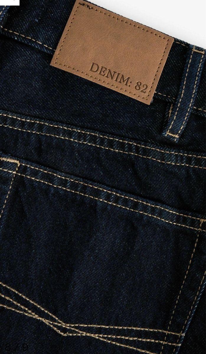 Jeans: Petite Dark Wash Denim Jeans - Excellent Condition – Usato da Zürich venduto da seymabaskaben