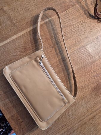 Handtasche aus Lack