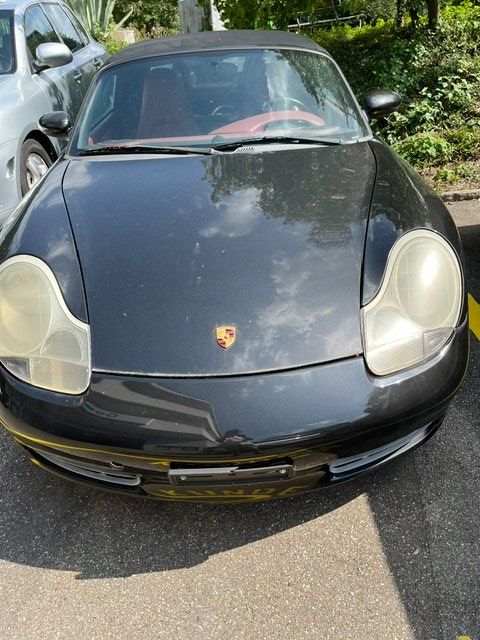 Porsche Autos: Porsche Boxster  defekt als Teileträger – Défectueux à Langnau am Albis par Horgeno3