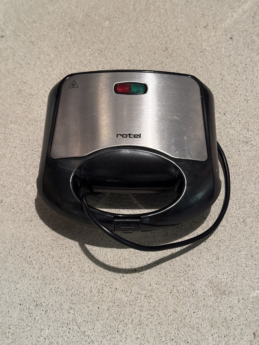 Rotel Elettrodomestici da cucina: Rotel Sandwich Toaster – Usato da Frieswil venduto da papagei9