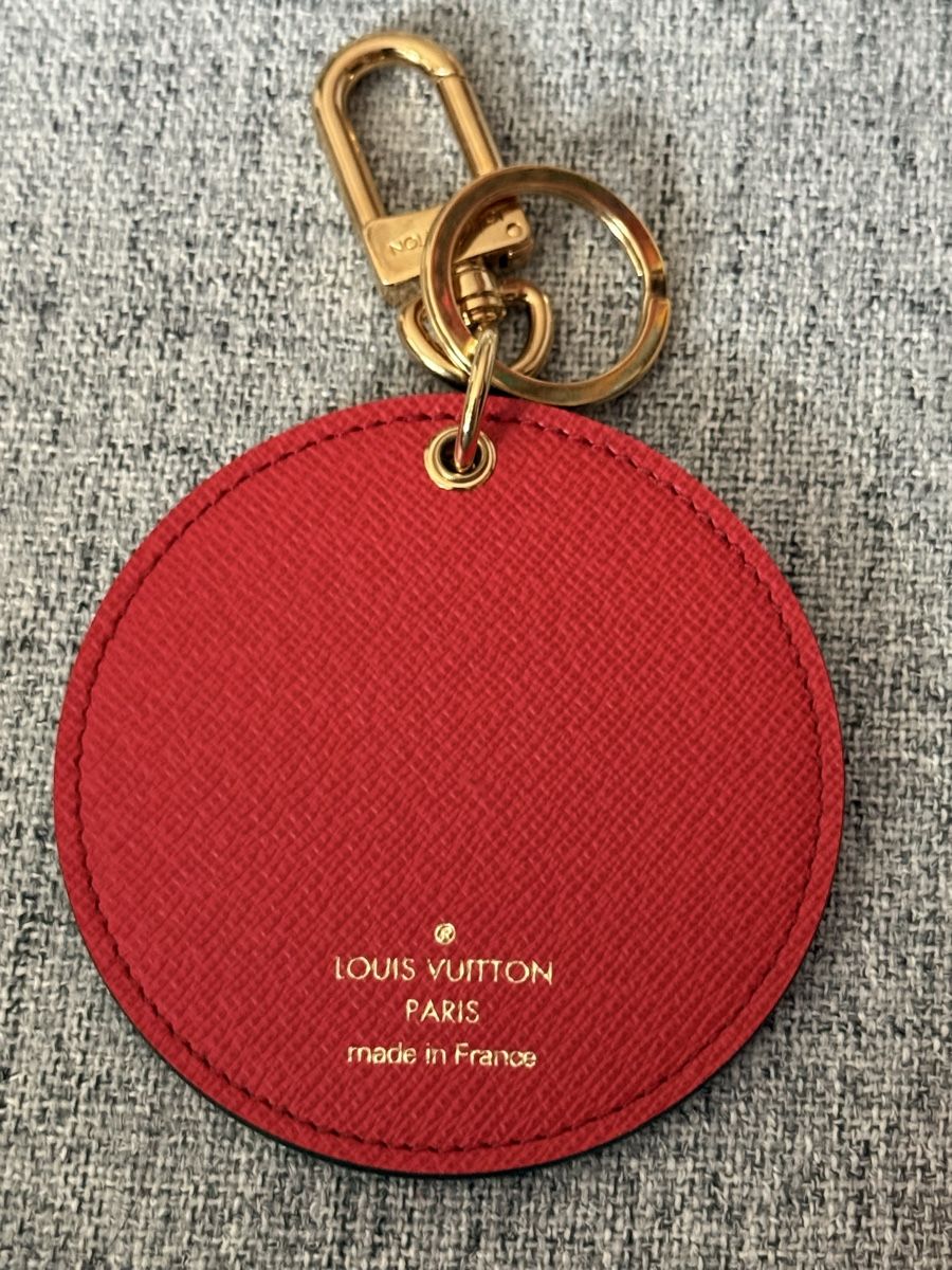 Louis Vuitton Portachiavi: Louis Vuitton Paris Bagcharm – Usato da Liestal venduto da Joslie_mc 1