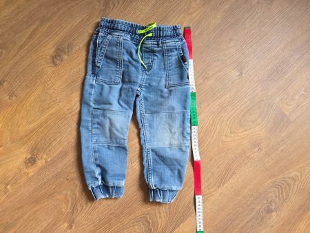 Jeans, Hose Gr. 98 - zum Austragen