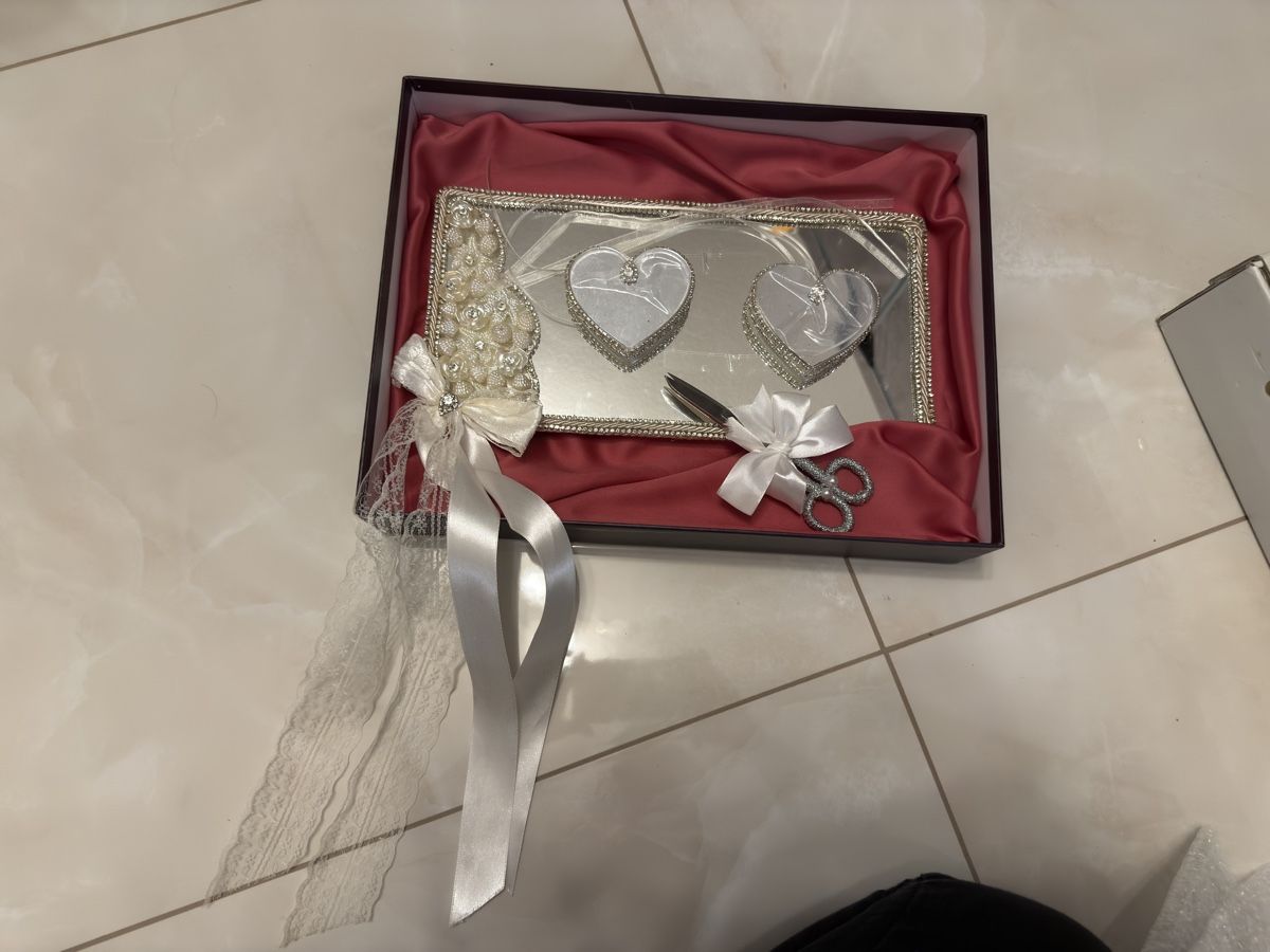 Tutte le decorazioni: Tablett-Set zur Hochzeit/Verlobung – Nuovo e nell'imballaggio originale da Biberist venduto da fit_88z6 1