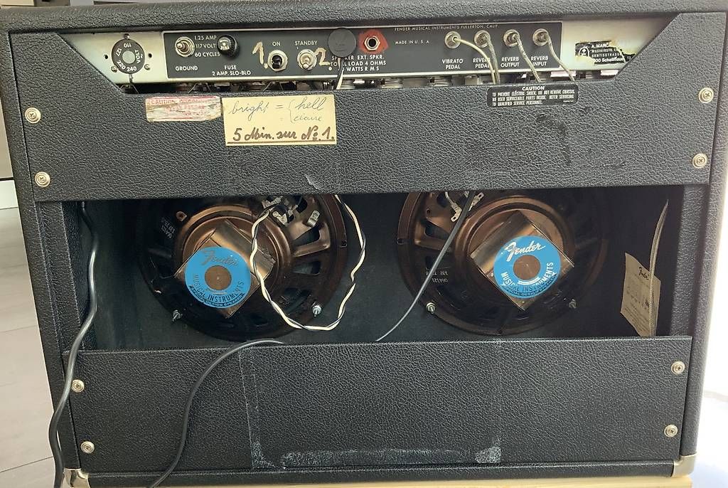 Amplificatori: Fender Vibrolux Reverb 1975 – Usato da Ballens venduto da _ah_jd7m 4