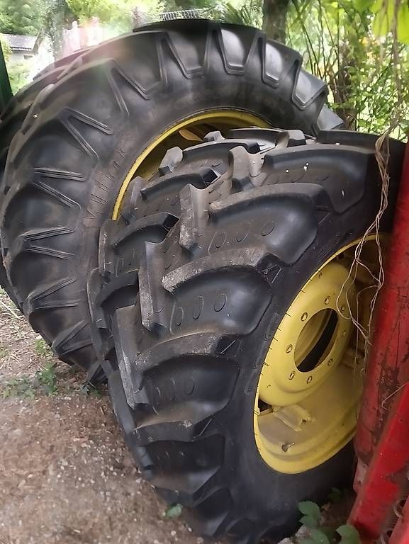 Trattori: John Deere komplett radsatz  Ruote complete – Usato da Cama venduto da Marianocominelli