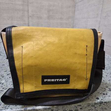 FREITAG F11 LASSIE Messenger Bag G5.1, Y2K Indie