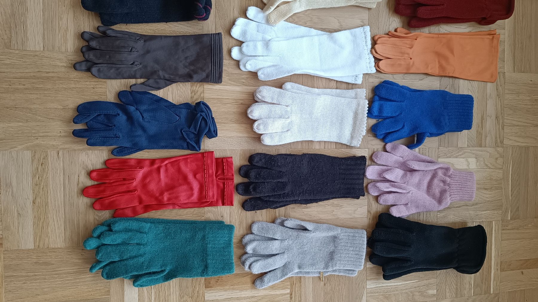 Handschuhe & Handstulpen: Handschuh Set 3 – Gebraucht aus Baden von zuppel 2
