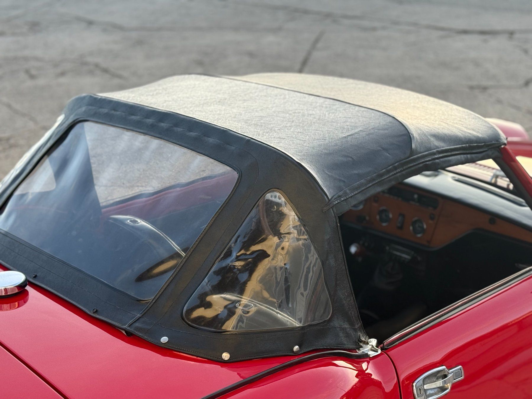 Triumph Automobili: Triumph Spitfire 1500 Cabriolet  Super Zustand! – Usato da Genolier venduto da CFD95 3