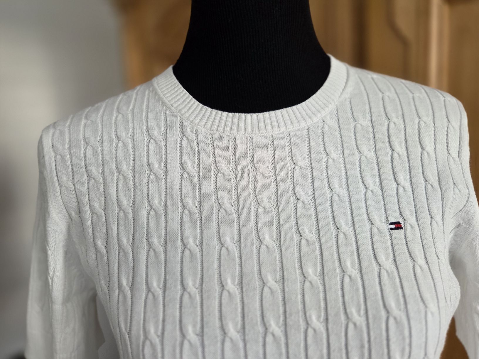 Tommy Hilfiger Maglioni & Felpe: Tommy Hilfiger Kurzarmpullover – Usato da Wiesendangen venduto da Sinhuk 1