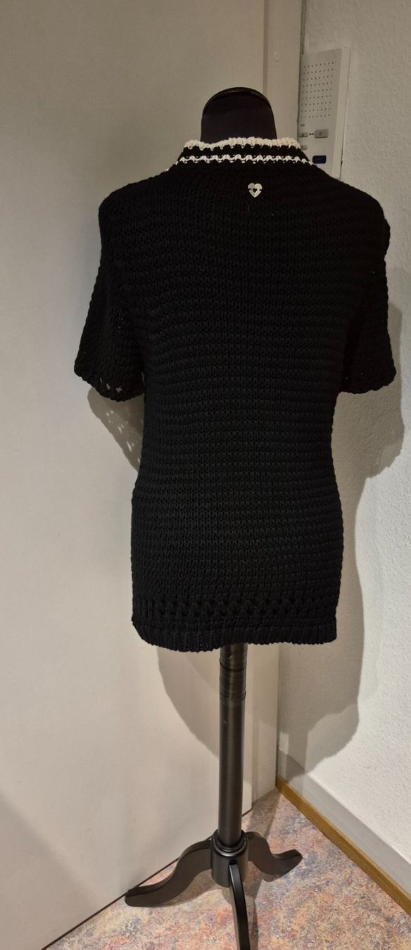 Twinset Pulls & Sweat-shirts: Schwarzer Strick Pullover kurzarm TWINSET Gr. xs – D'occasion à Zürich par Roberto040 2