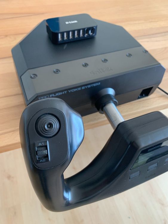 Logitech Pro Flight Yoke System | Kaufen auf Ricardo