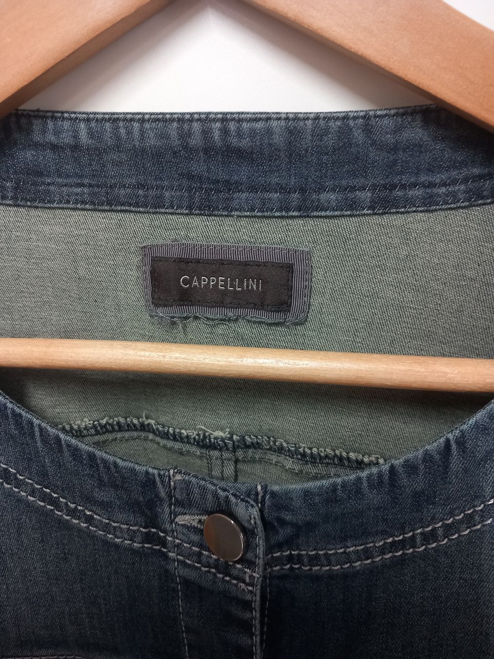 Cappellini Jacken: Cappellini Stretch Jeansjacke IT 48 (ca 40) – Gebraucht aus Gwatt (Thun) von umwelt-brocki 1