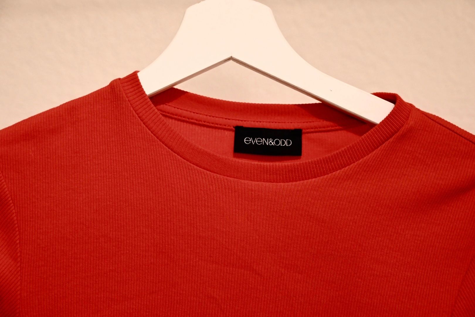 Top: EVEN&ODD Red Crop Top – Usato da Zürich venduto da cla_7w78 1