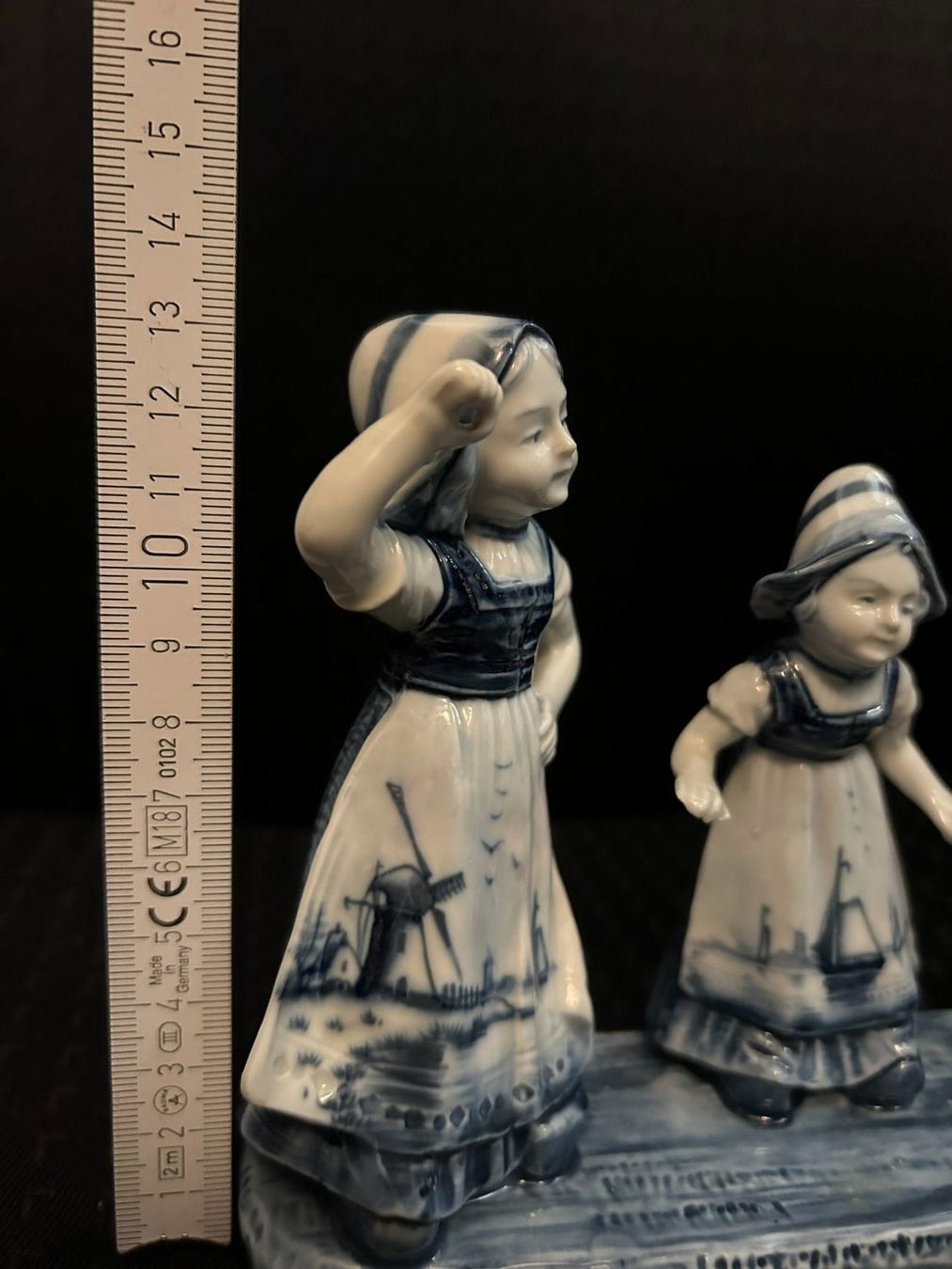 Statuette: Rare und wunderschön. Delft - 3 Mädchen (nummeriert) – Usato da Küsnacht ZH venduto da filo_fila8700 4