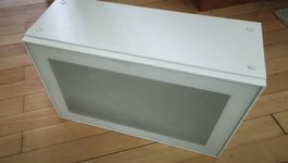 2 Hängewandschränke weiss Türe mit Milchglas