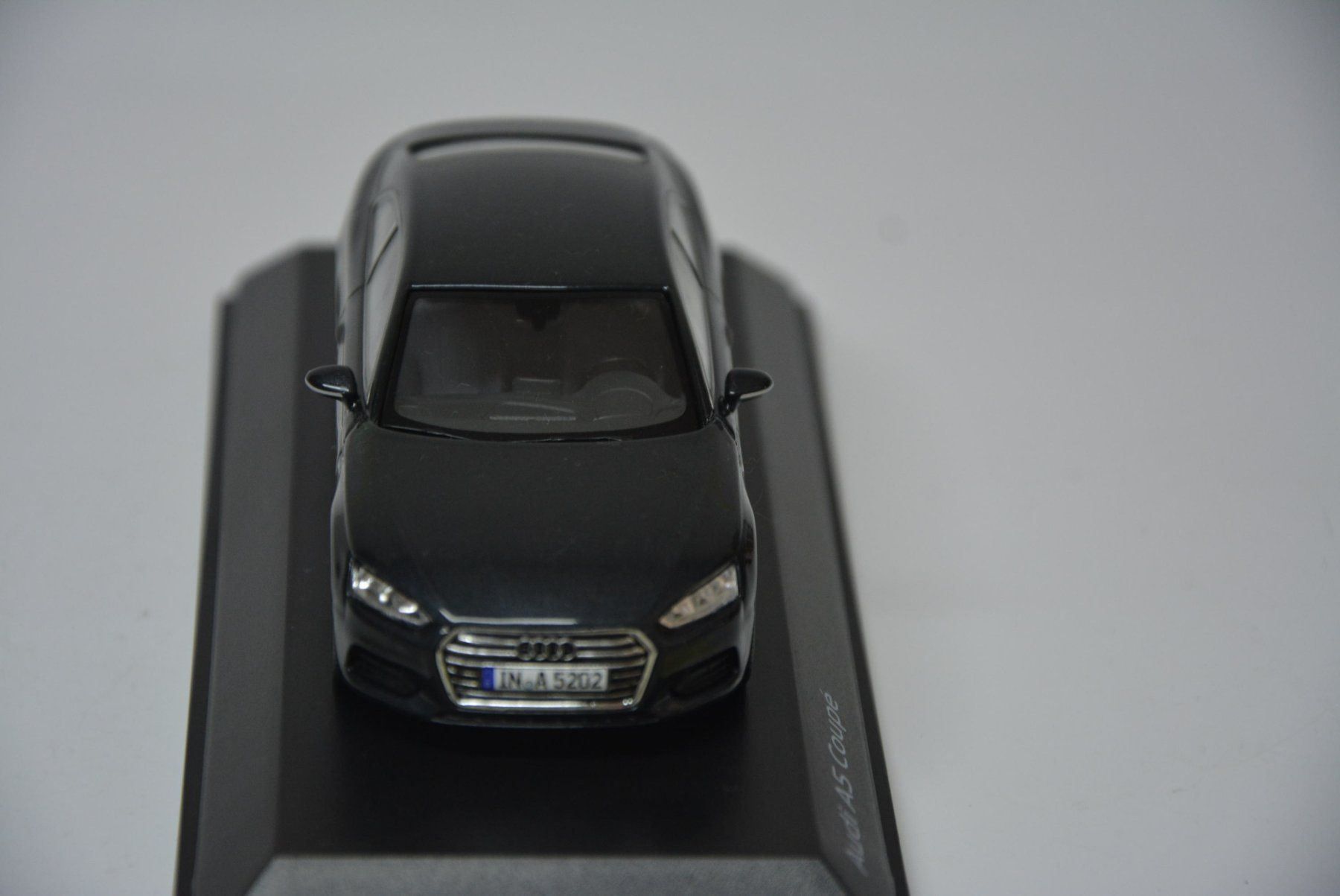Audi Modellini d'auto: Audi A5 Coupe 2016 , Minimax , 1:43 – Nuovo e nell'imballaggio originale da Goldach venduto da Feivel9 3