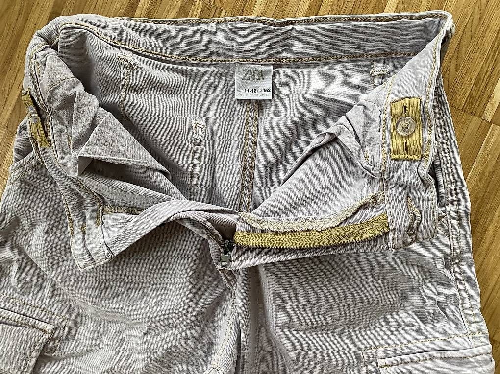 Zara Pantaloni: Shorts Cargo beige Gr. 152 – Usato da Bottmingen venduto da pao_22jx 2
