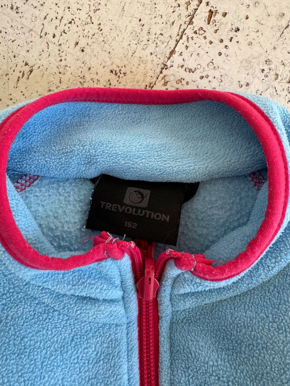 Trevolution Giacche & Cappotti: Fleecejacke Trevolution hellblau Grösse 152 – Usato da Bäriswil BE venduto da salatissimo 2