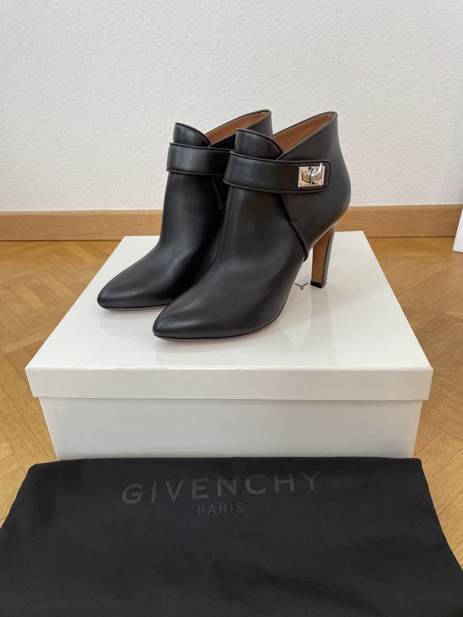 Givenchy Scarpe da donna: Givenchy Bootie – Nuovo (secondo la descrizione) da Fruthwilen venduto da beadier1