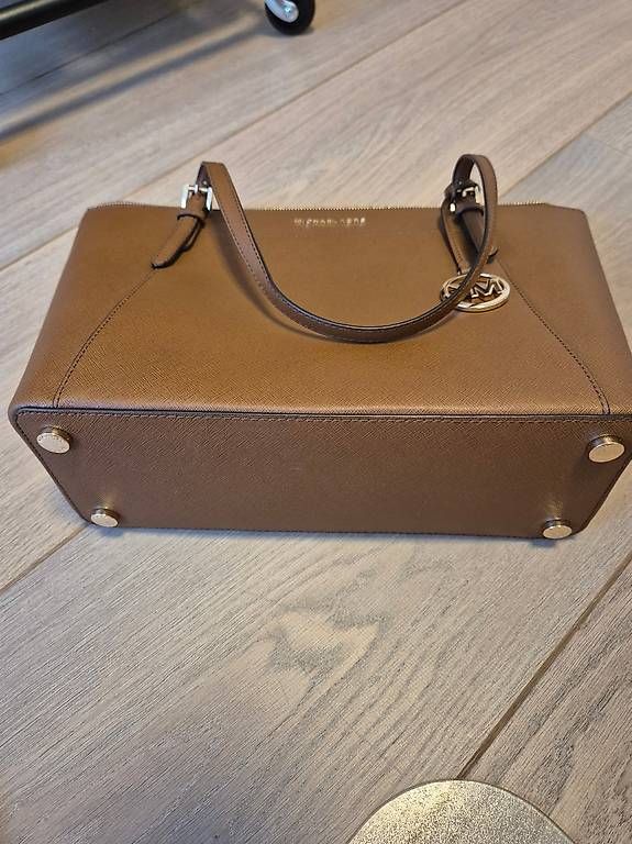 Michael Kors Borse da donna: Michael Kors Tasche – Nuovo (secondo la descrizione) da Ennetbürgen venduto da fflury 2
