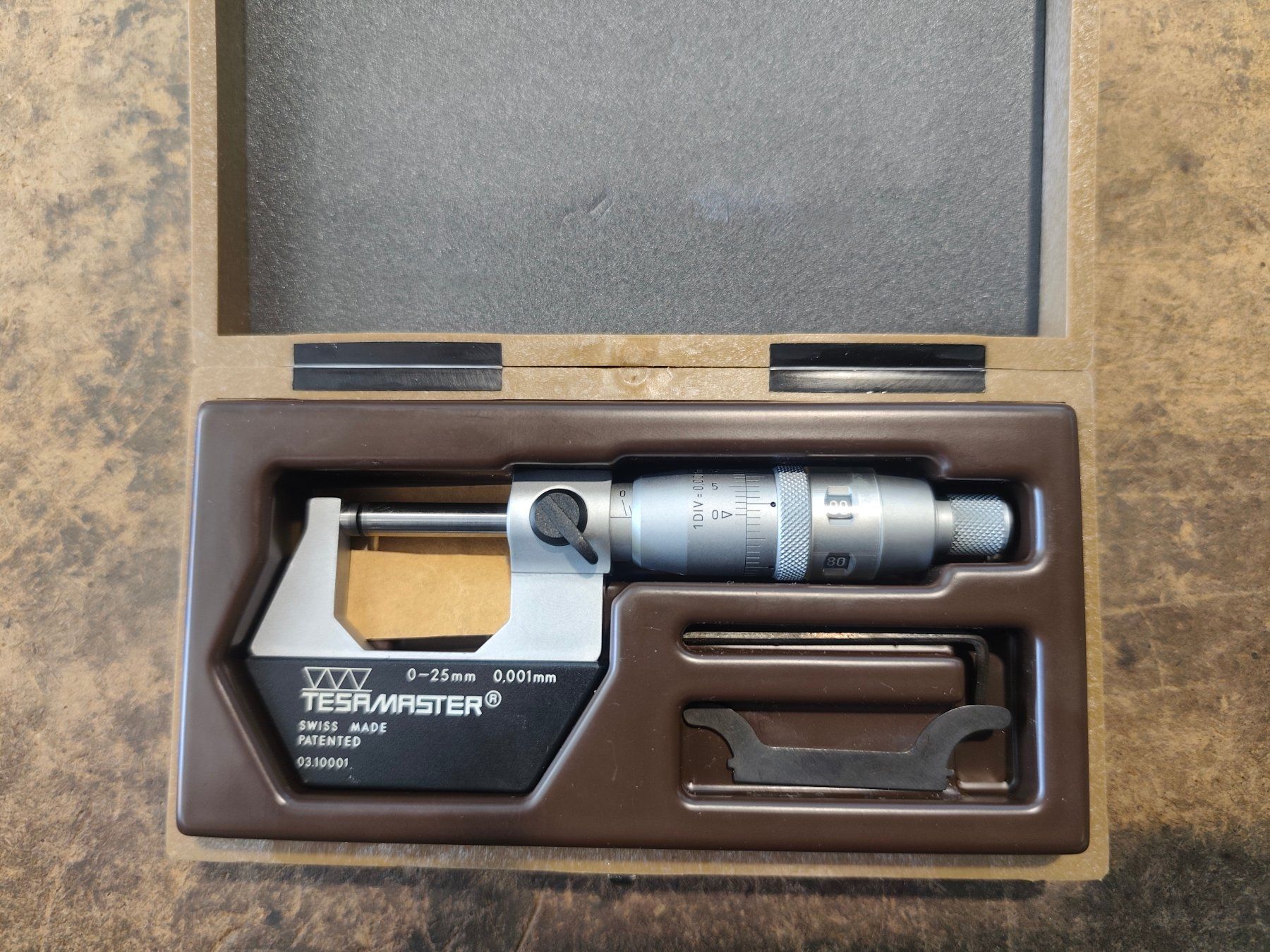 Messen: Mikrometer 0-25mm TESA – Gebraucht aus Arbon von millpoint