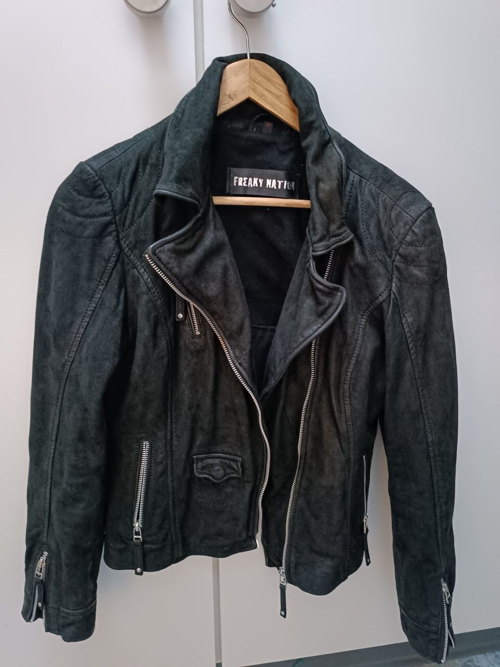 Giacche: Schwarze Jacke – Usato da Horw venduto da stani03