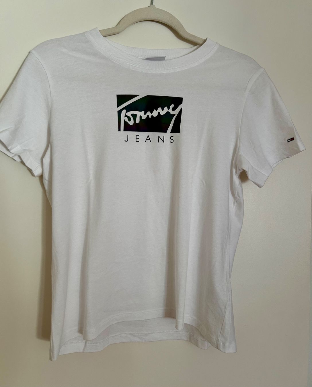 Tommy Hilfiger T-Shirts: Tommy Jeans Shirt – Gebraucht aus Opfikon von Sili121 1