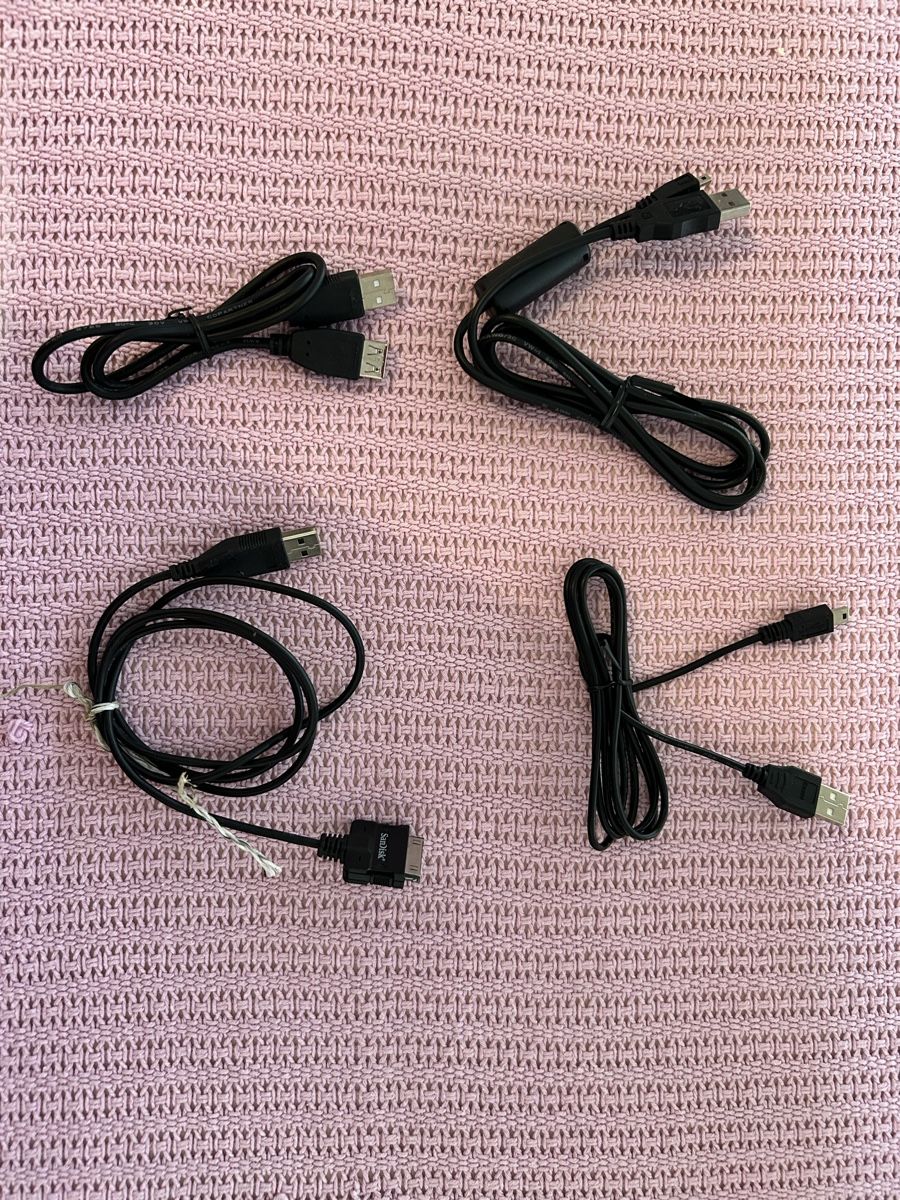 Cavi: Kabel USB diverse – Usato da Biel/Bienne venduto da fam_qjh6