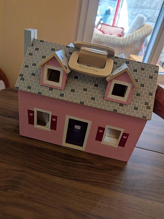 Puppenhäuser & -möbel: Puppenhaus – Gebraucht aus Neftenbach von Nadine069