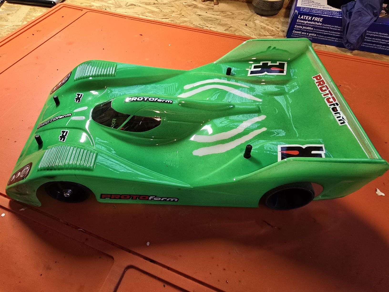 XRay Modellismo RC: XRAY X12 2023 EU SPECS XRAY inkl. Hudy Setup-System – Usato da Kirchleerau venduto da Ferrari355 4