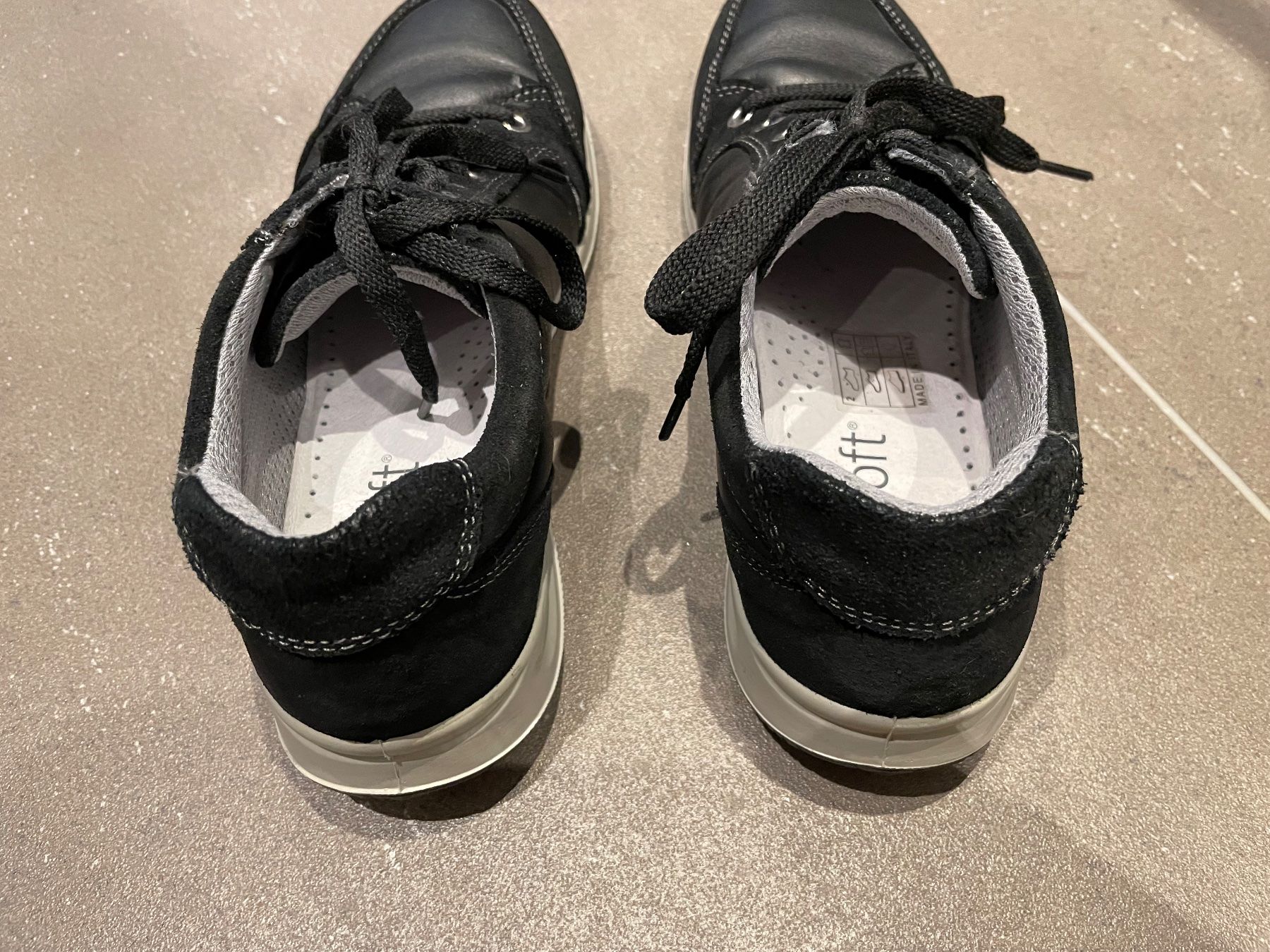 Chaussures femmes: Sneakers, Grösse 38, gosoft – D'occasion à Haslen AI par s176 6