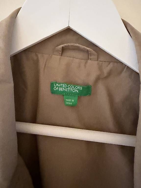 Cappotti: Trenchcoat Benetton Mantel – Usato da Basel venduto da dietschy77 3