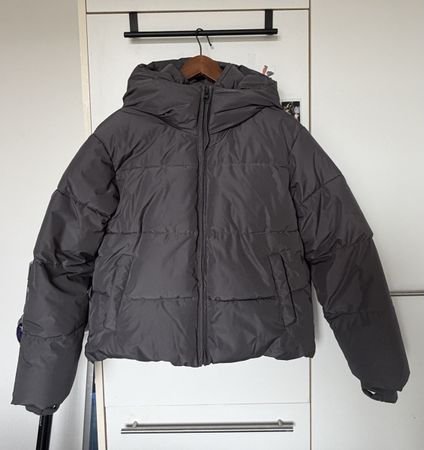 Stradivarius Pufferjacke grau Grösse S