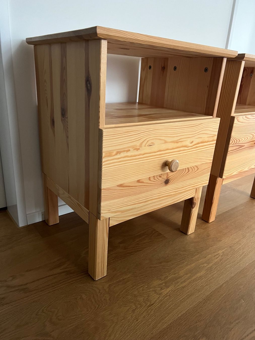 Tables de nuit: Nachttische IKEA Tarva - Kieferholz – D'occasion à Rietheim par Richardsen