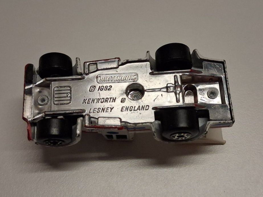 Matchbox Spielzeuge: Matchbox Kenworth Super Boss 1982 – Gebraucht aus Bern von KavIndustries 2